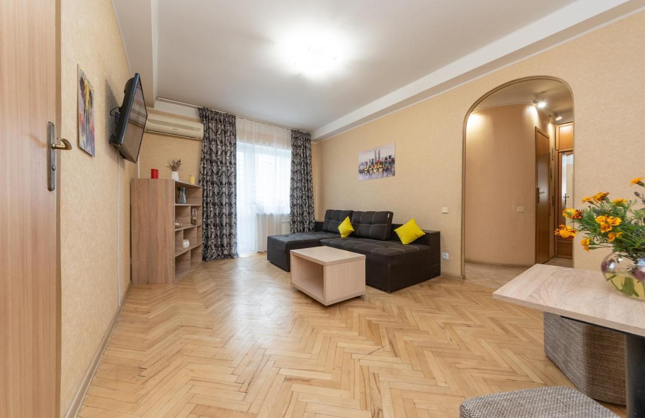 1 Bedroom Apart Near Metro Pecherska Κίεβο Εξωτερικό φωτογραφία