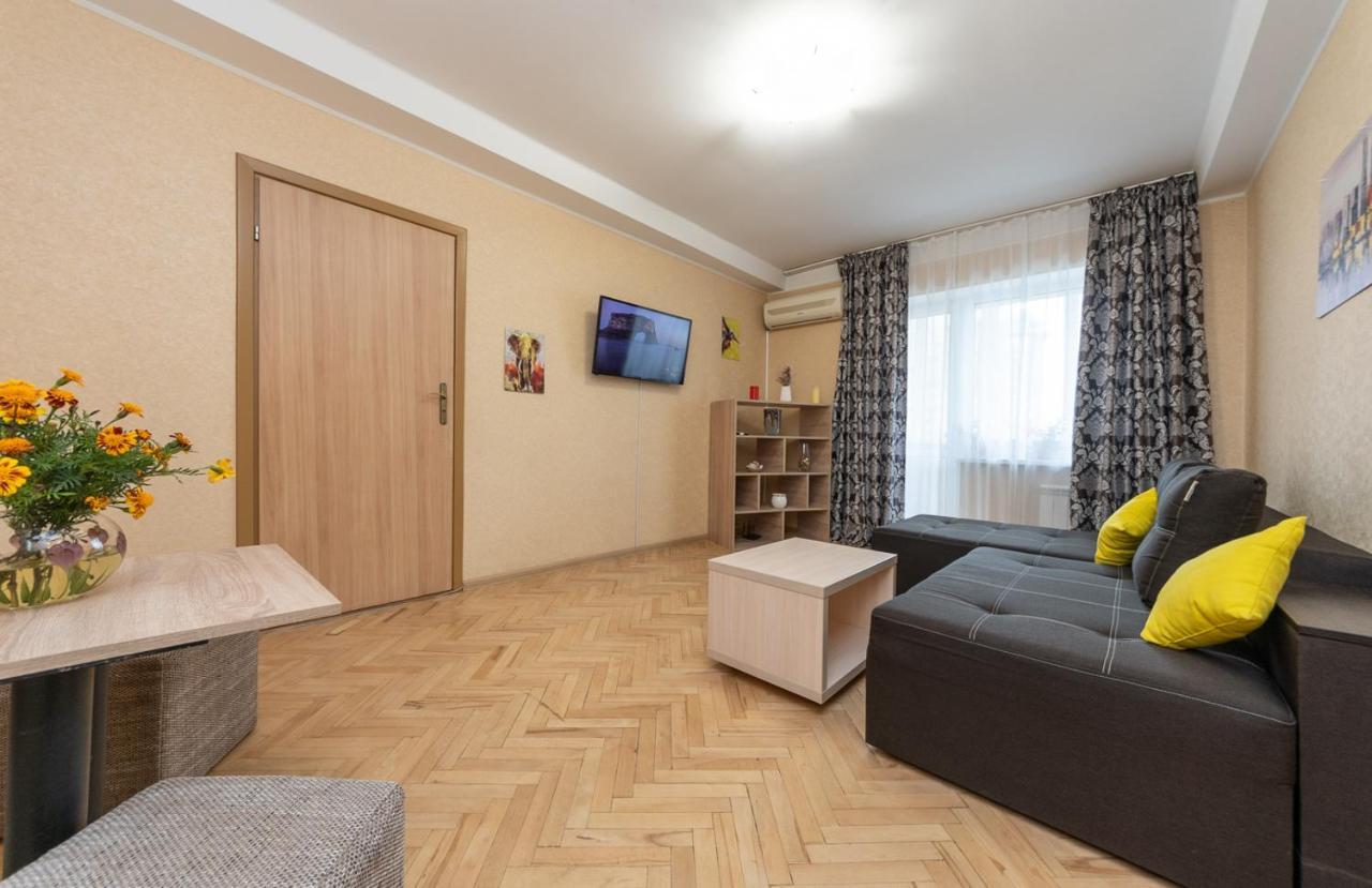 1 Bedroom Apart Near Metro Pecherska Κίεβο Εξωτερικό φωτογραφία
