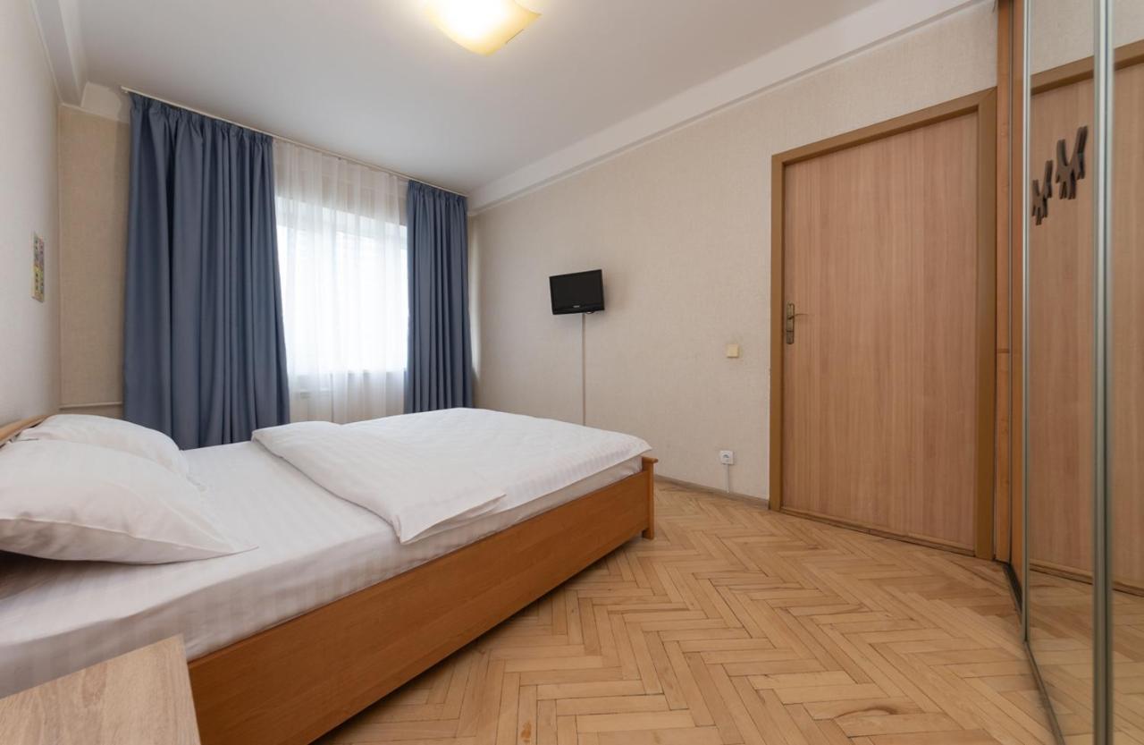 1 Bedroom Apart Near Metro Pecherska Κίεβο Εξωτερικό φωτογραφία