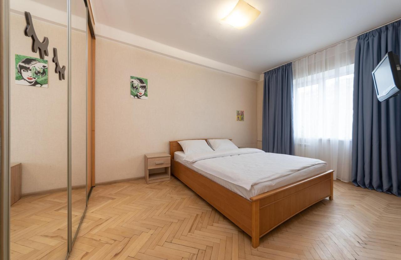 1 Bedroom Apart Near Metro Pecherska Κίεβο Εξωτερικό φωτογραφία