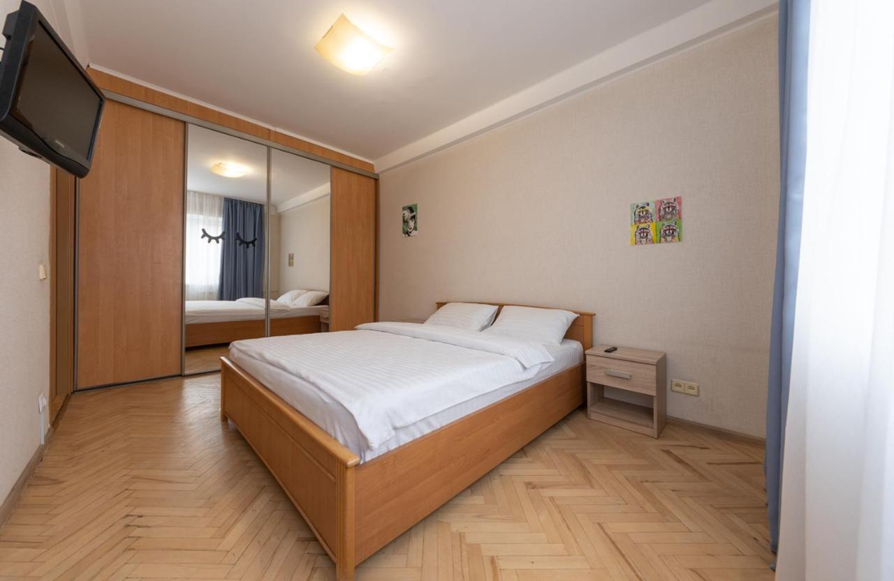1 Bedroom Apart Near Metro Pecherska Κίεβο Εξωτερικό φωτογραφία